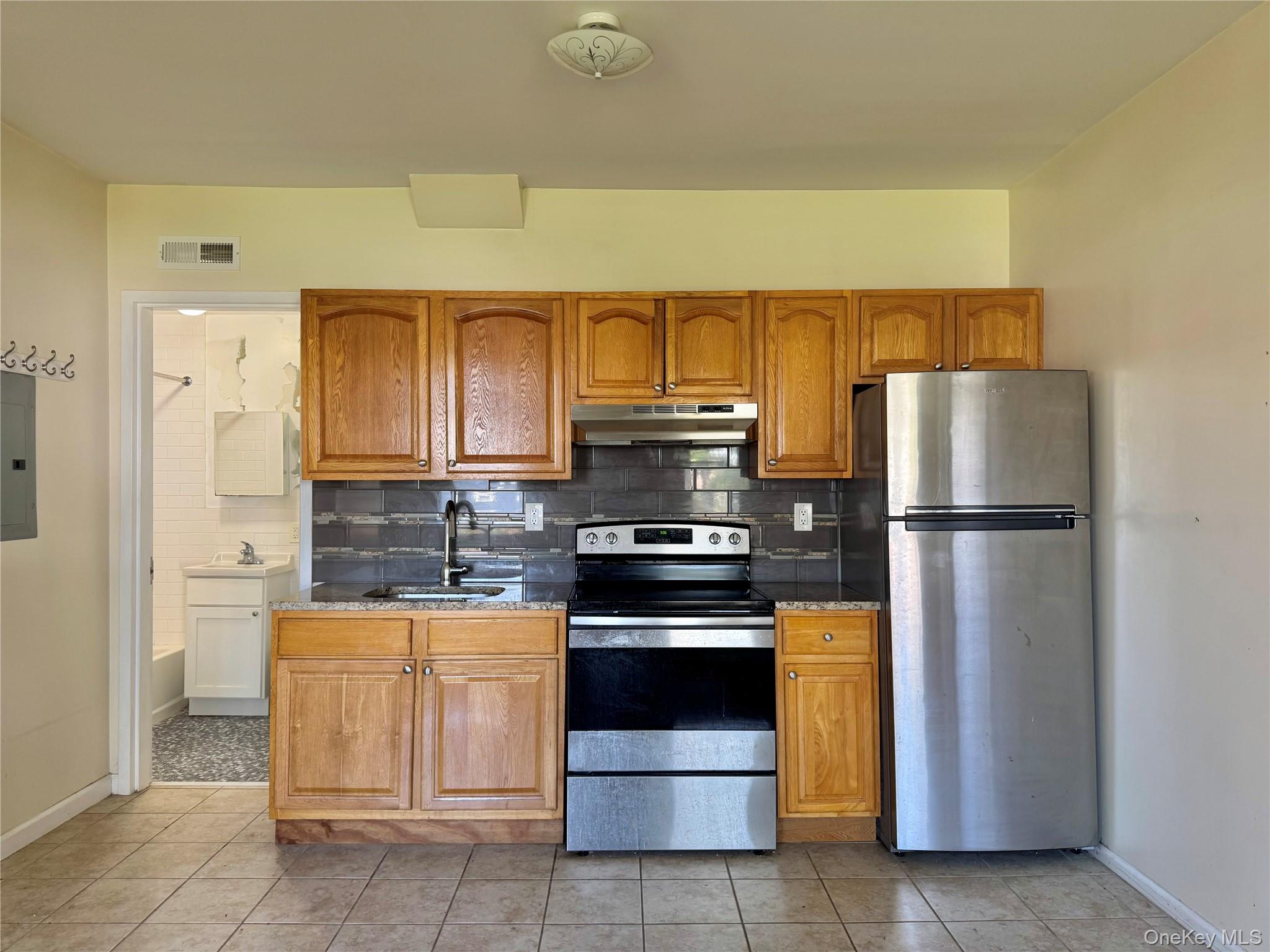 62 W Bridge Street Property Photo 21