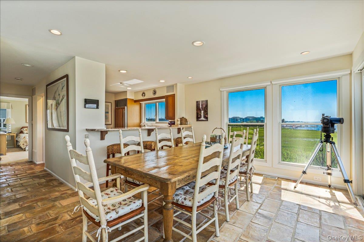 556 Dune Road Property Photo 9