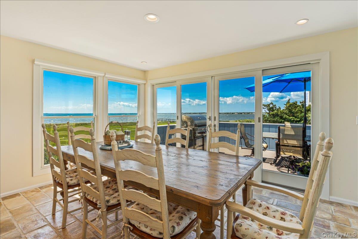 556 Dune Road Property Photo 11