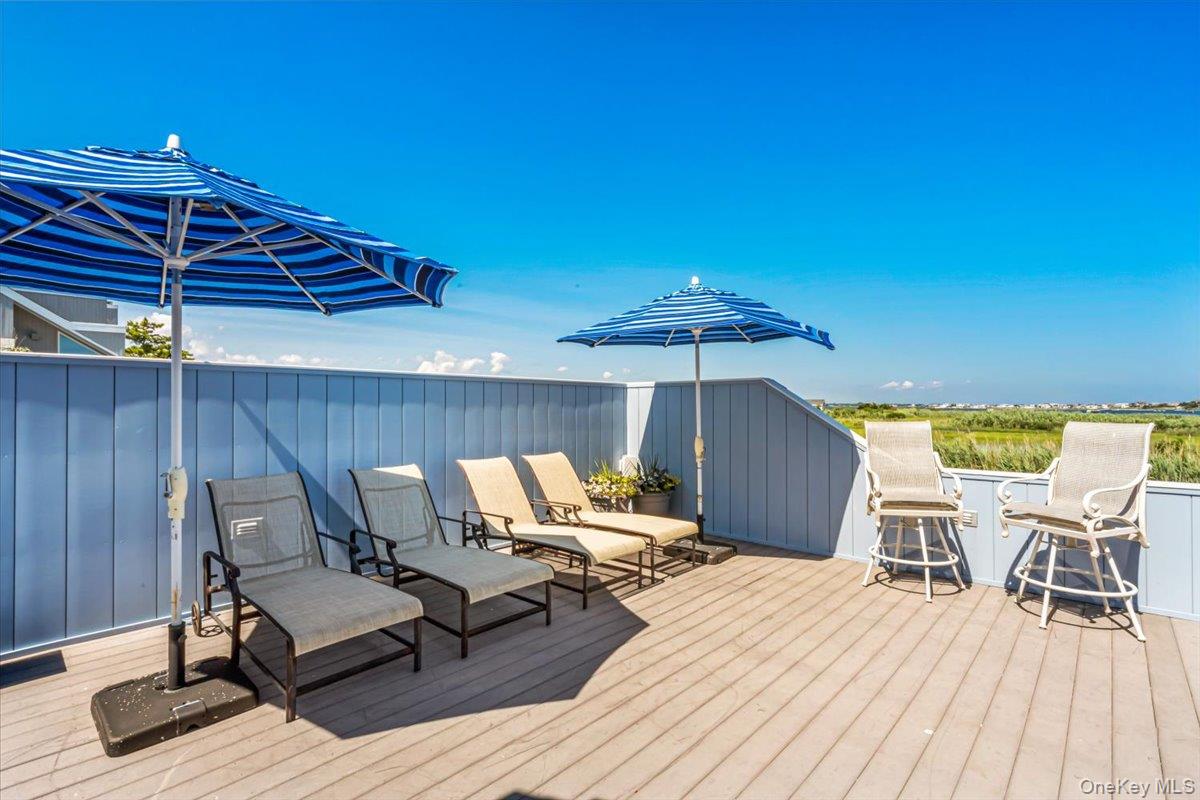 556 Dune Road Property Photo 32