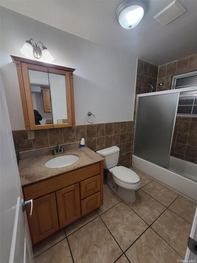 143 Searingtown Road Property Photo 19