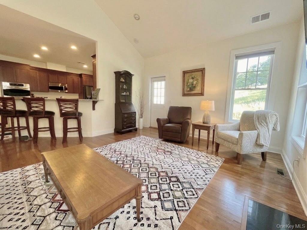 10 Maggie May Way Property Photo 4