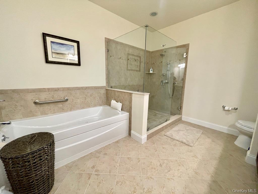 10 Maggie May Way Property Photo 7