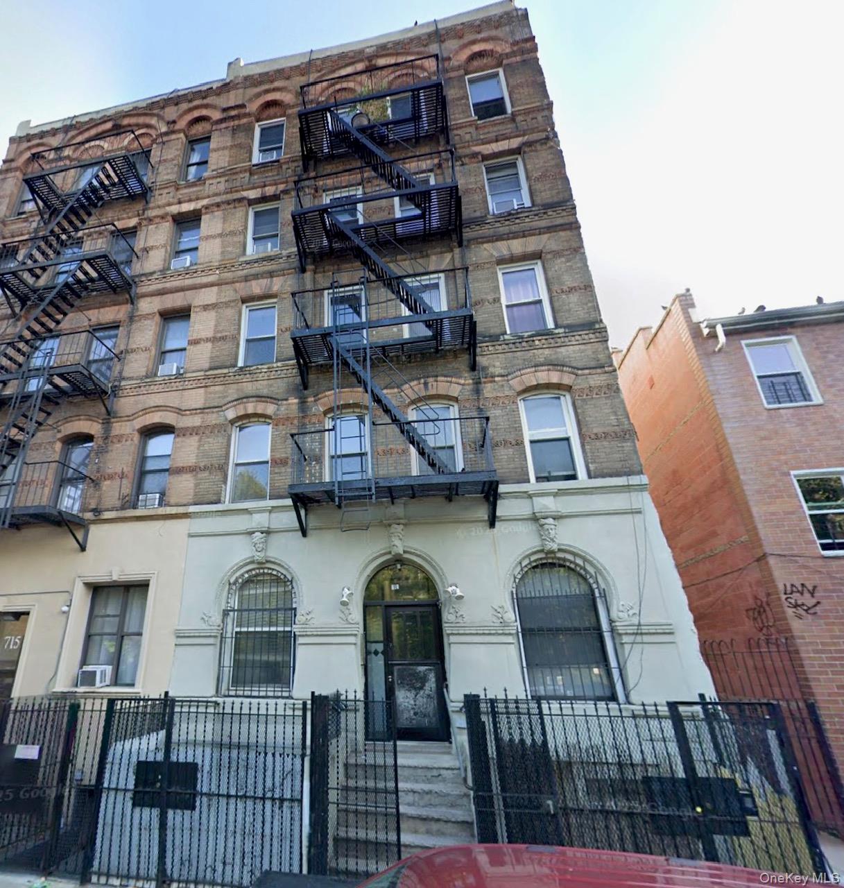 717 E 5th Street