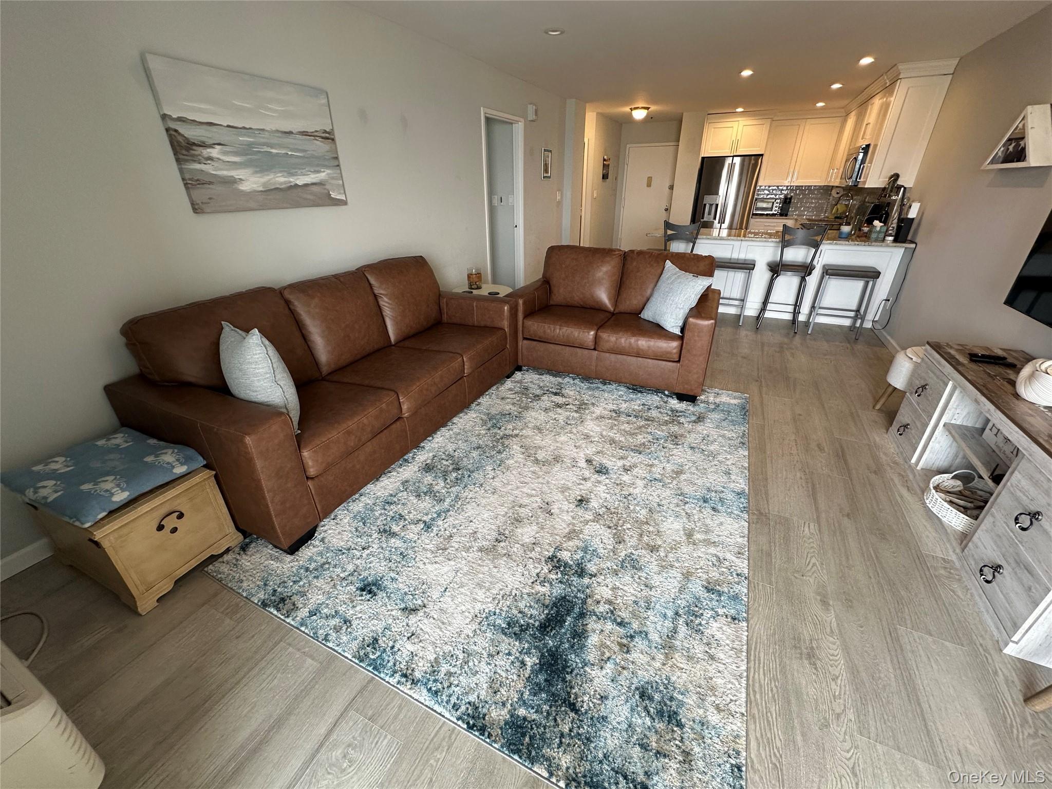 360 Shore Road 8h Property Photo 10