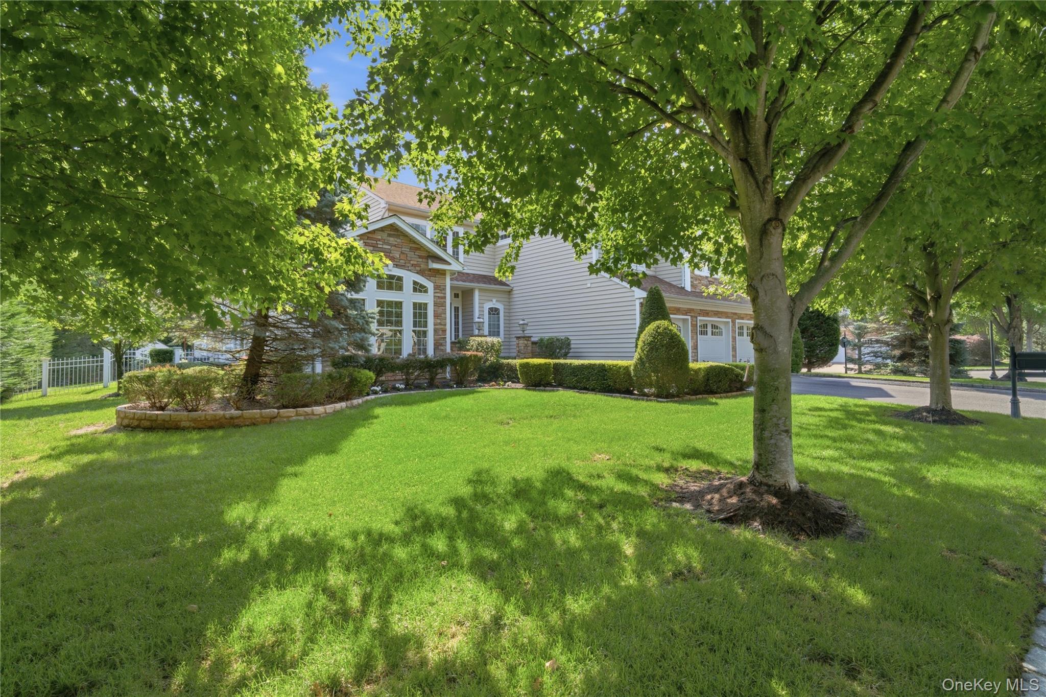 35 Monterrey Drive Property Photo 1