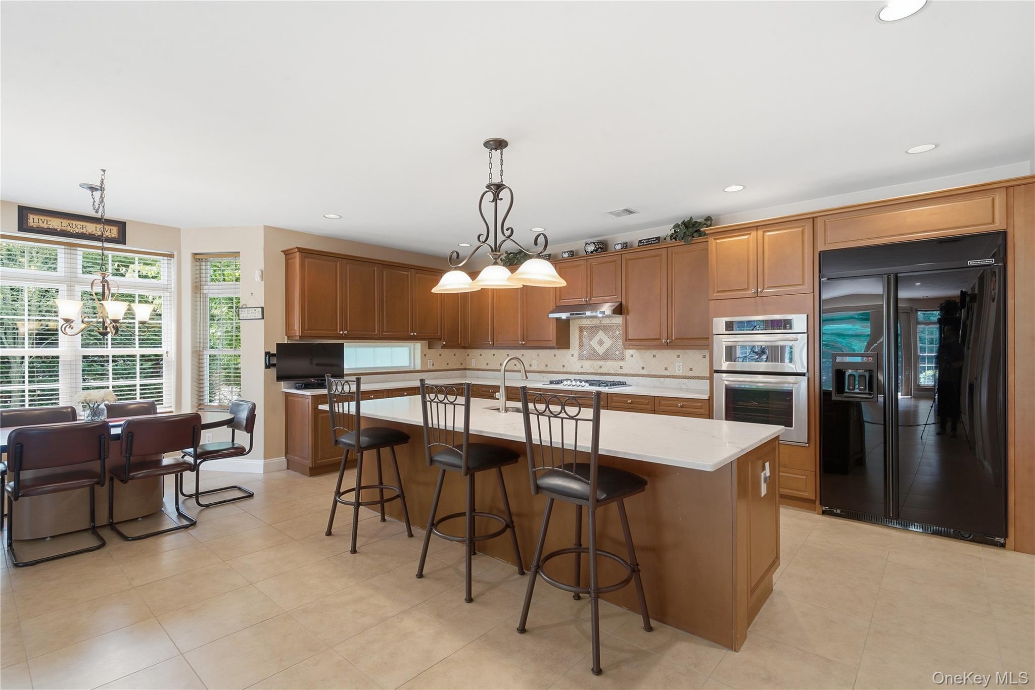 35 Monterrey Drive Property Photo 14