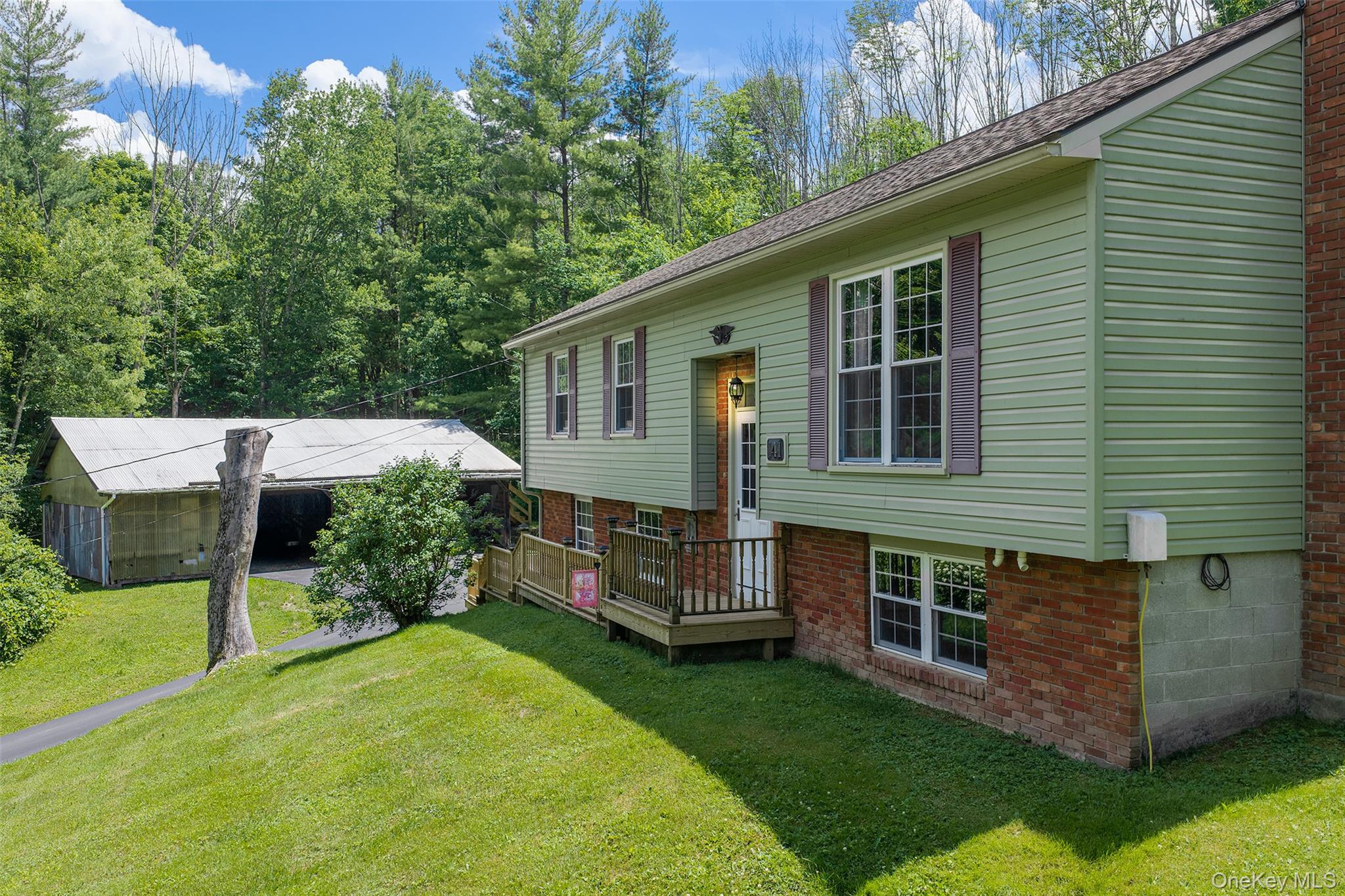 141 Hulbert Hill Road Property Photo 3