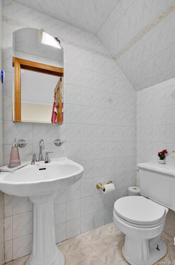 102-08 62nd Road Property Photo 11