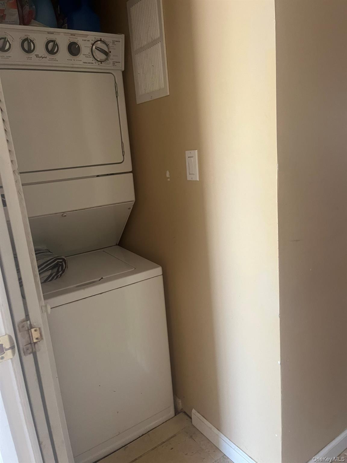 16312 89th Street Property Photo 4