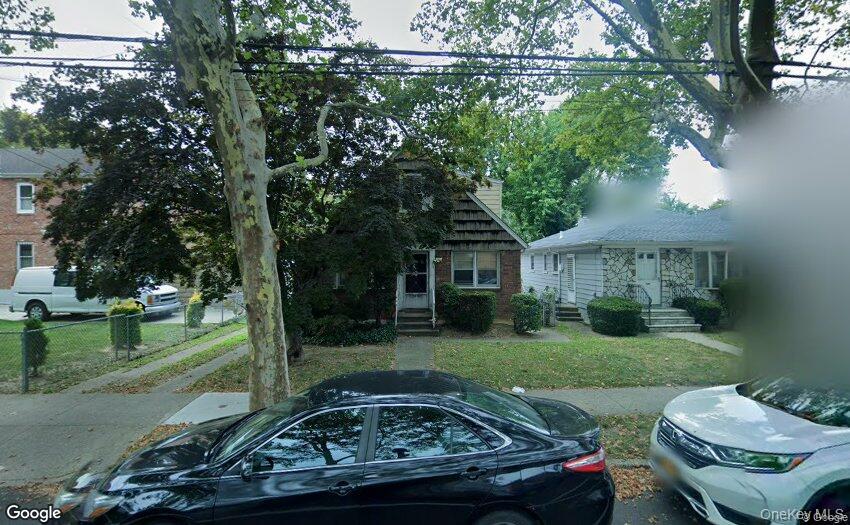 15840 73rd Avenue Property Photo 1
