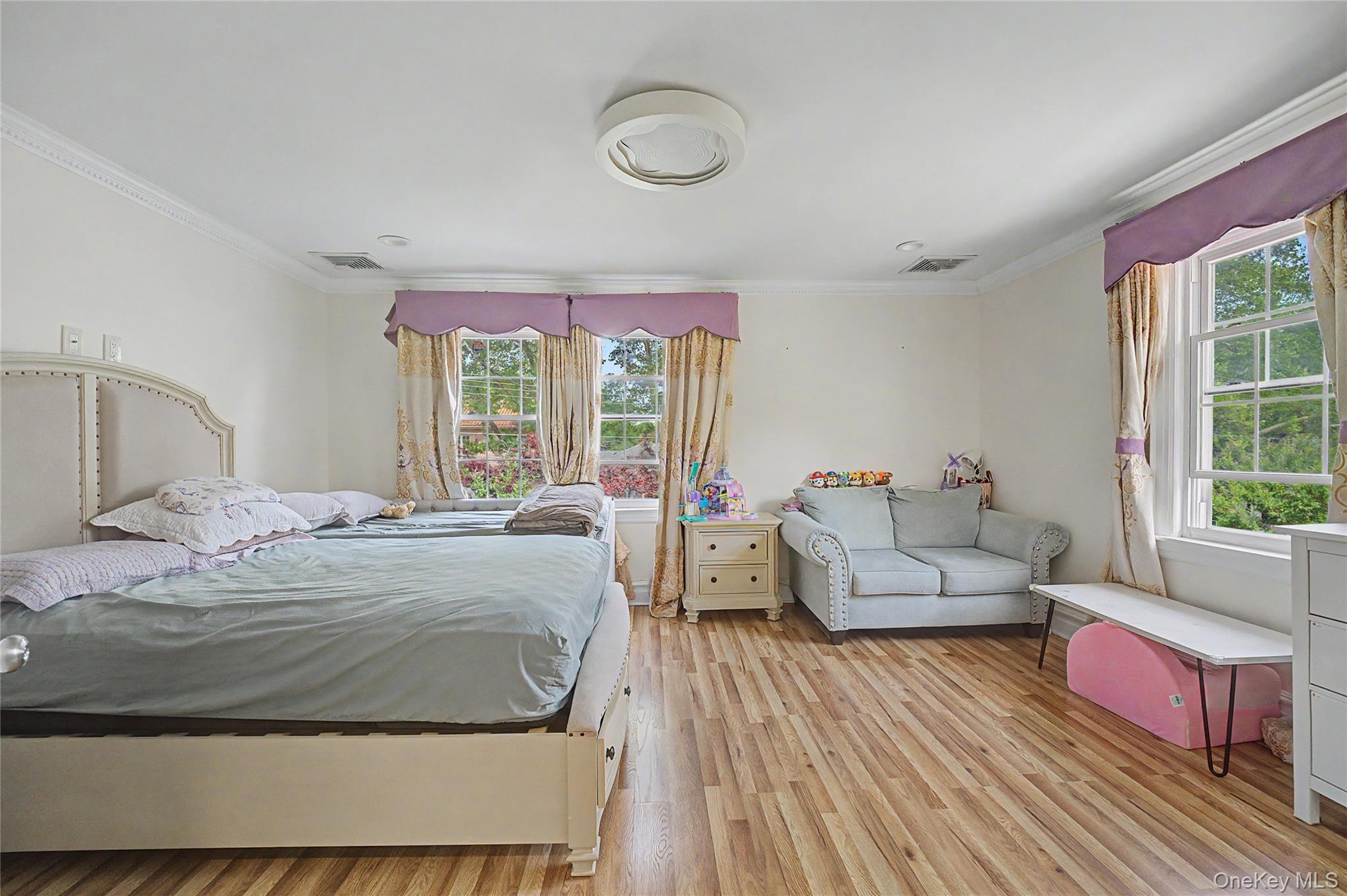 609 161st Street Property Photo 12