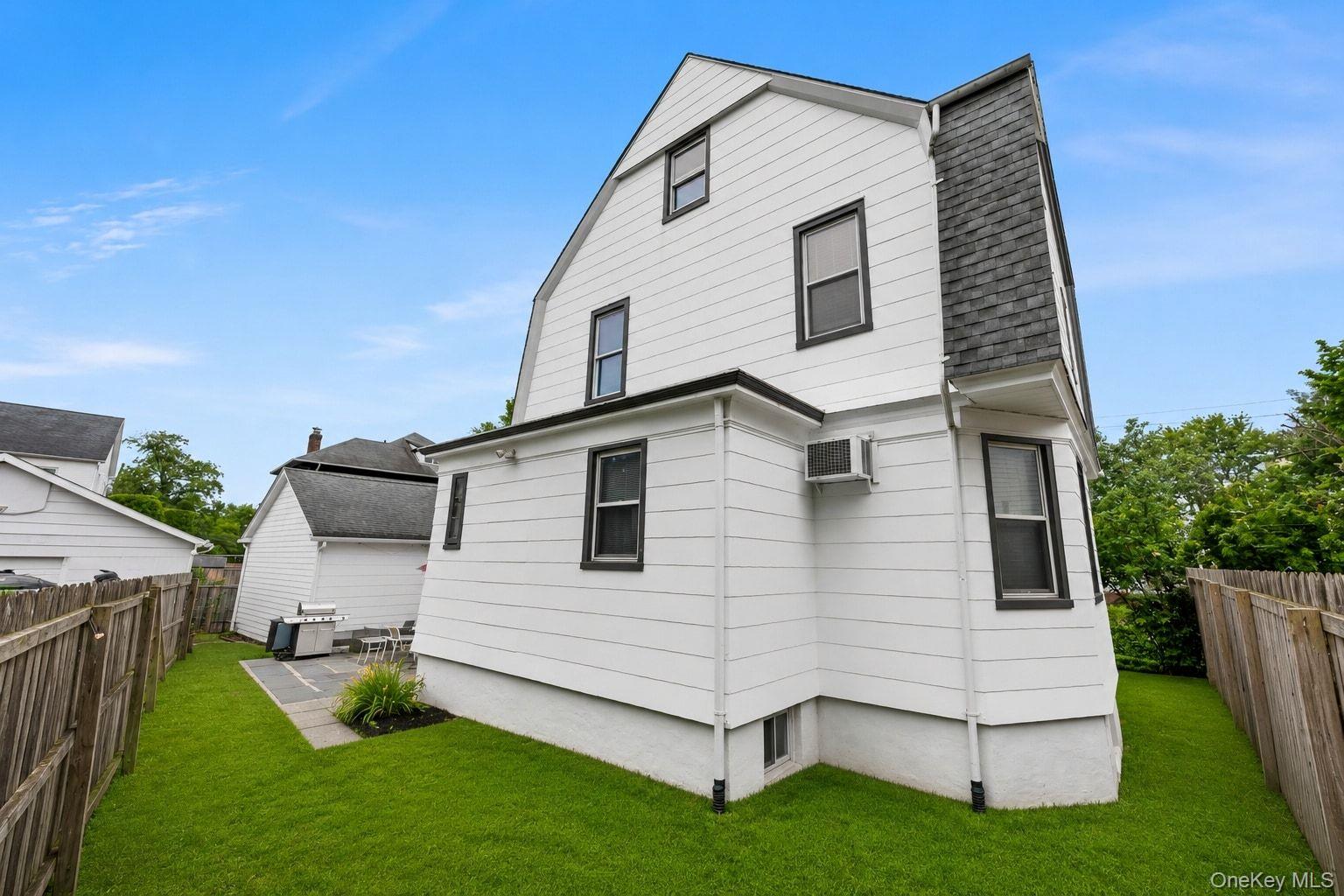 46 Meadow Lane Property Photo 6