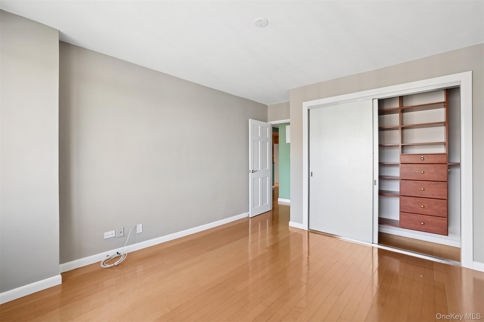 18-15 215th Street 15l Property Photo 11