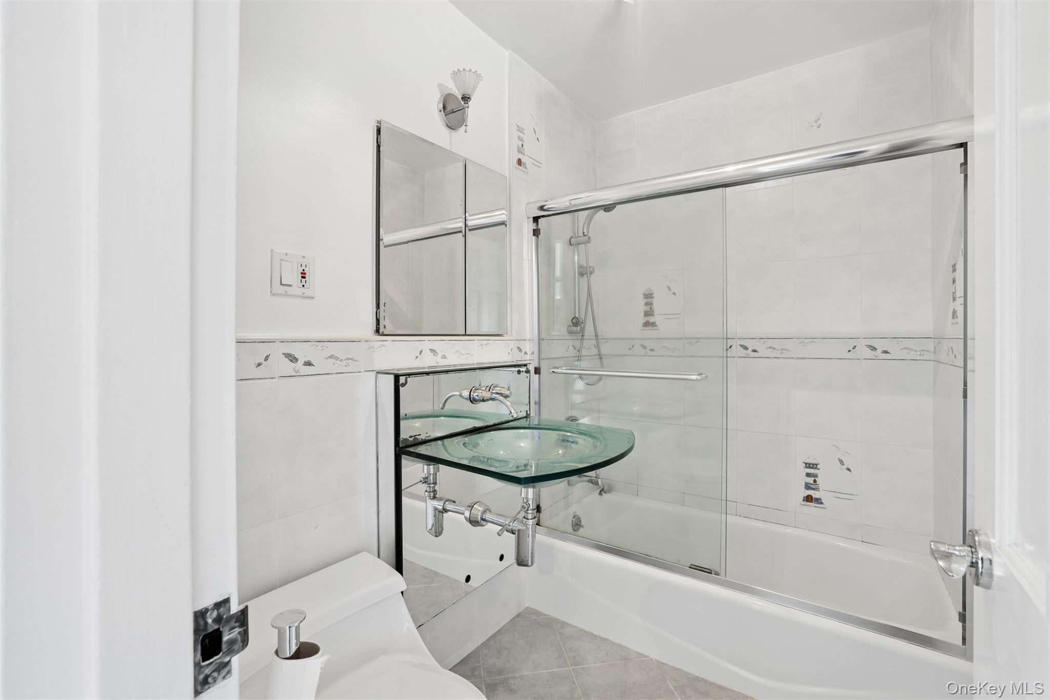 18-15 215th Street 15l Property Photo 12