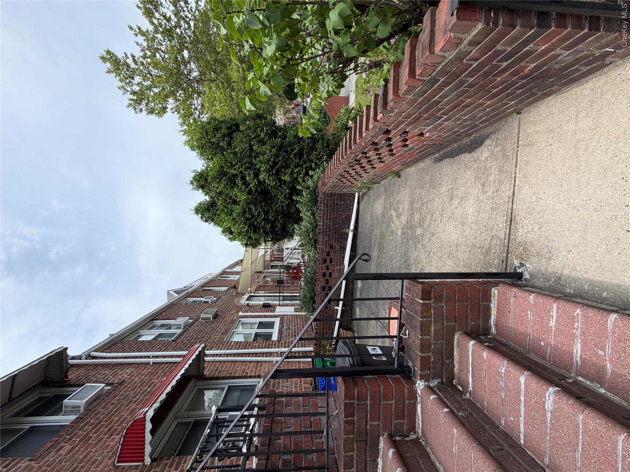 150-14 78th Avenue Property Photo 3