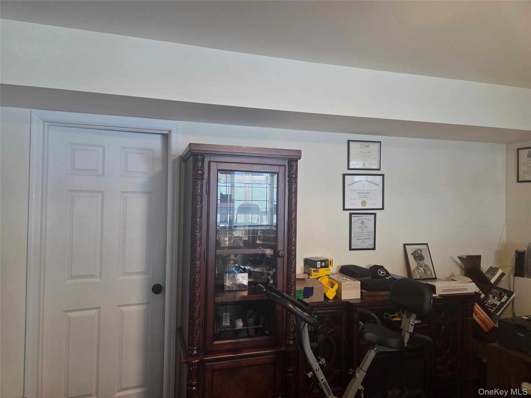 13 Avenue B Property Photo 21