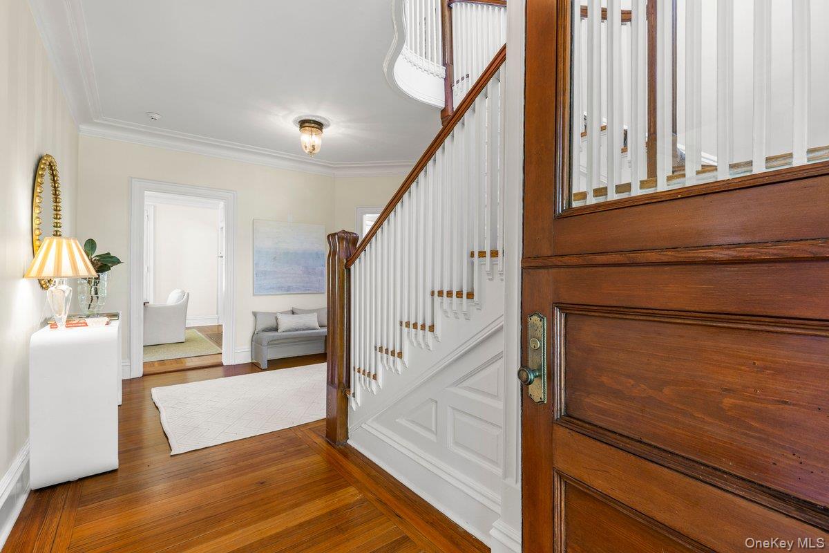 731 Forest Avenue Property Photo 8