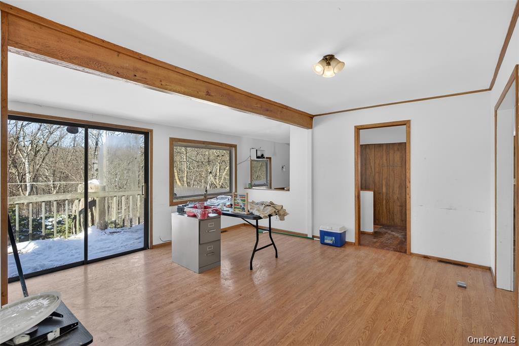 488 Tally Ho Road Property Photo 5