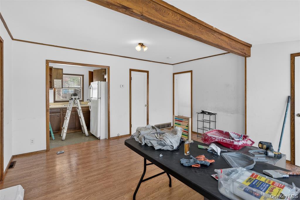 488 Tally Ho Road Property Photo 7