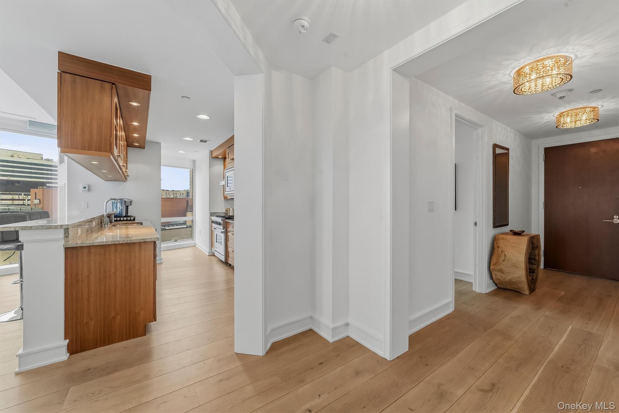5 Renaissance Square 9a Property Photo 6