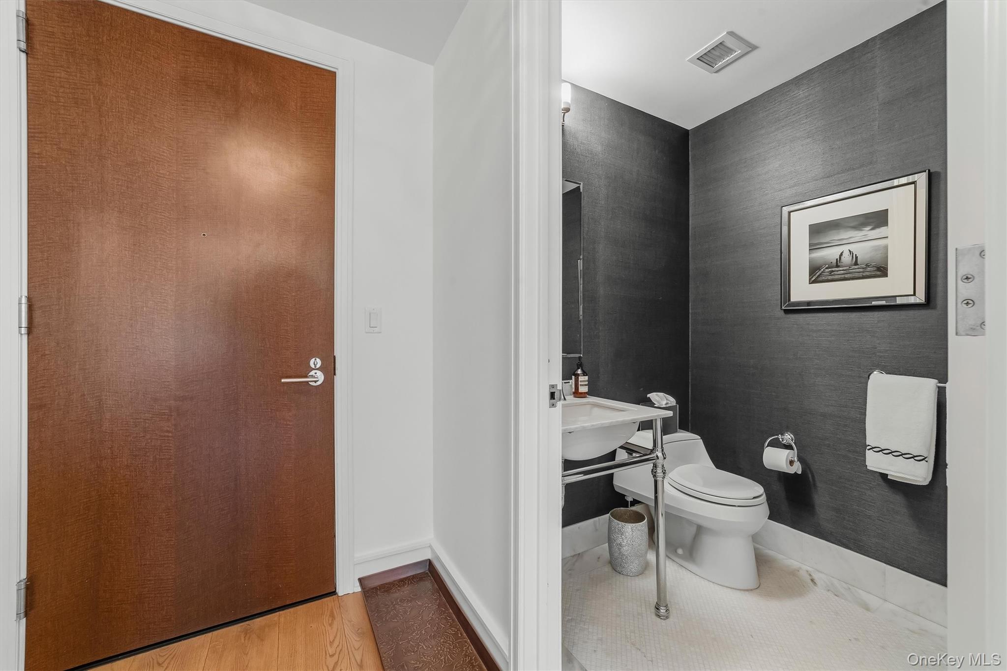 5 Renaissance Square 9a Property Photo 20