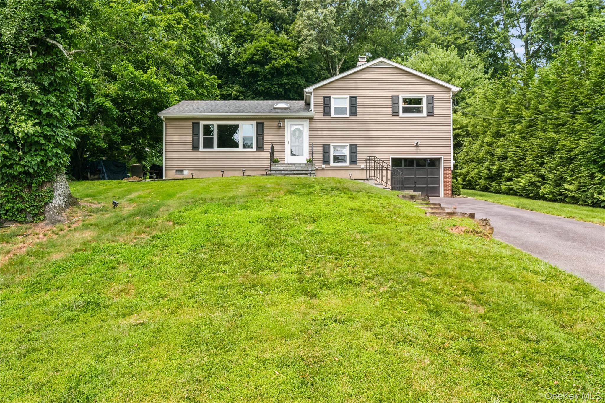 17 Ridge Road Property Photo 1