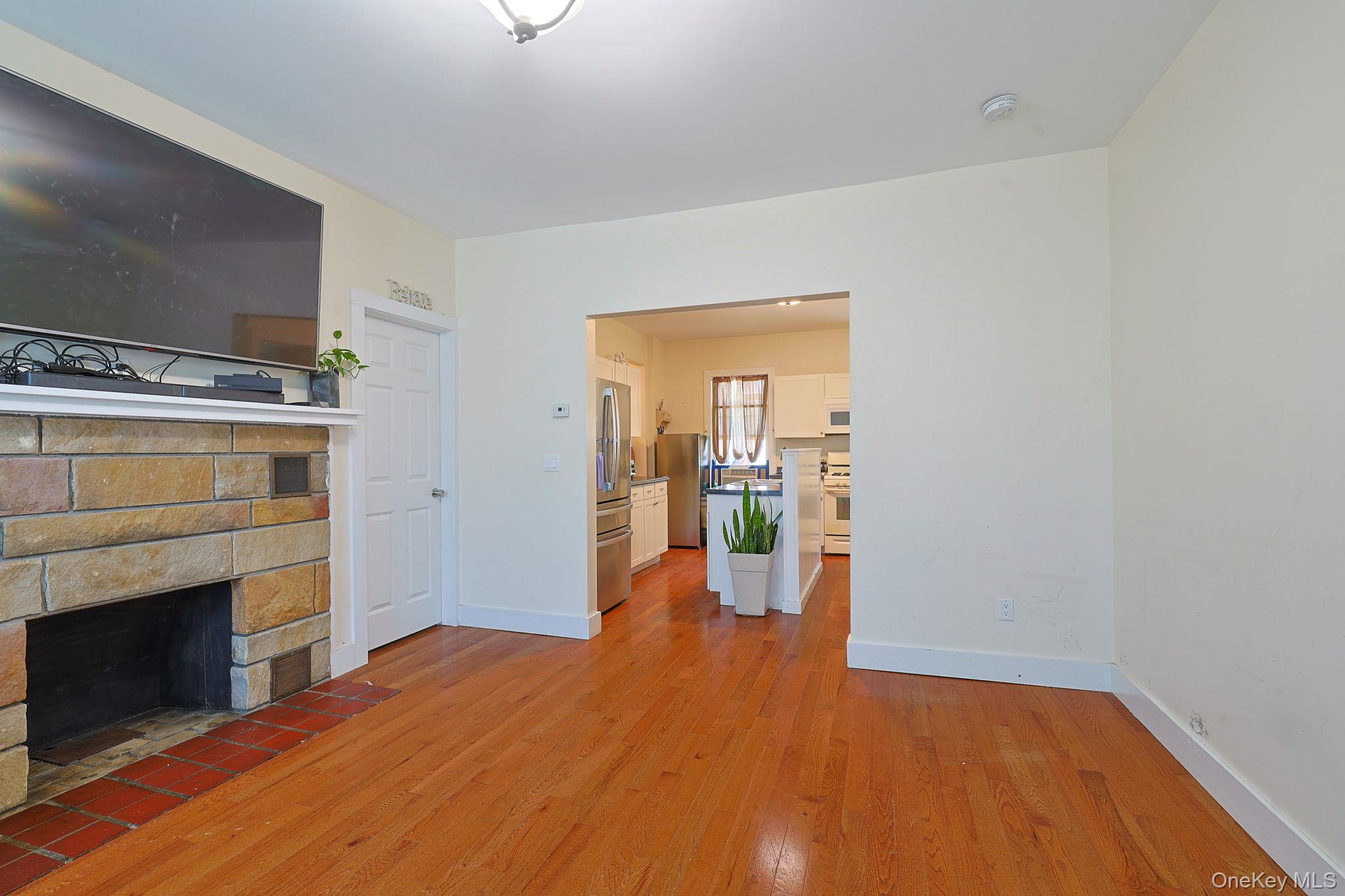 9 Hickory Street Property Photo 7