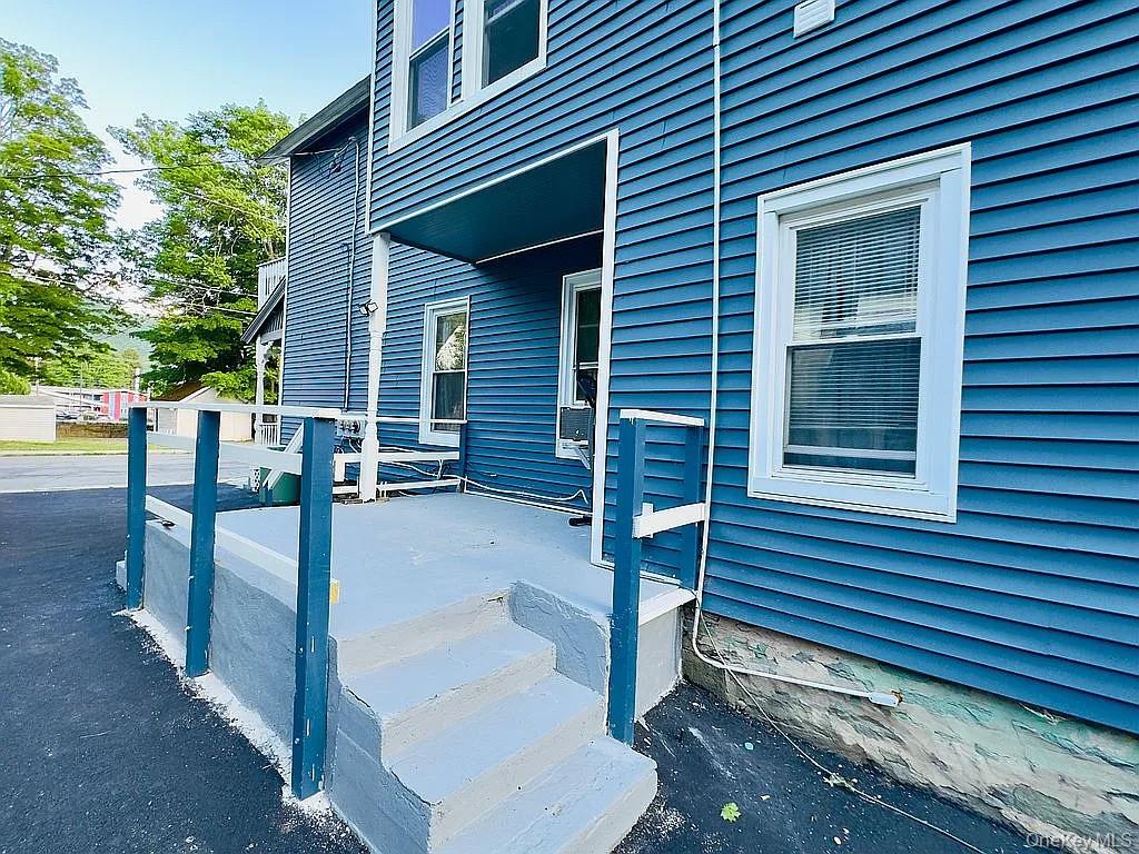 9 Hickory Street Property Photo 46