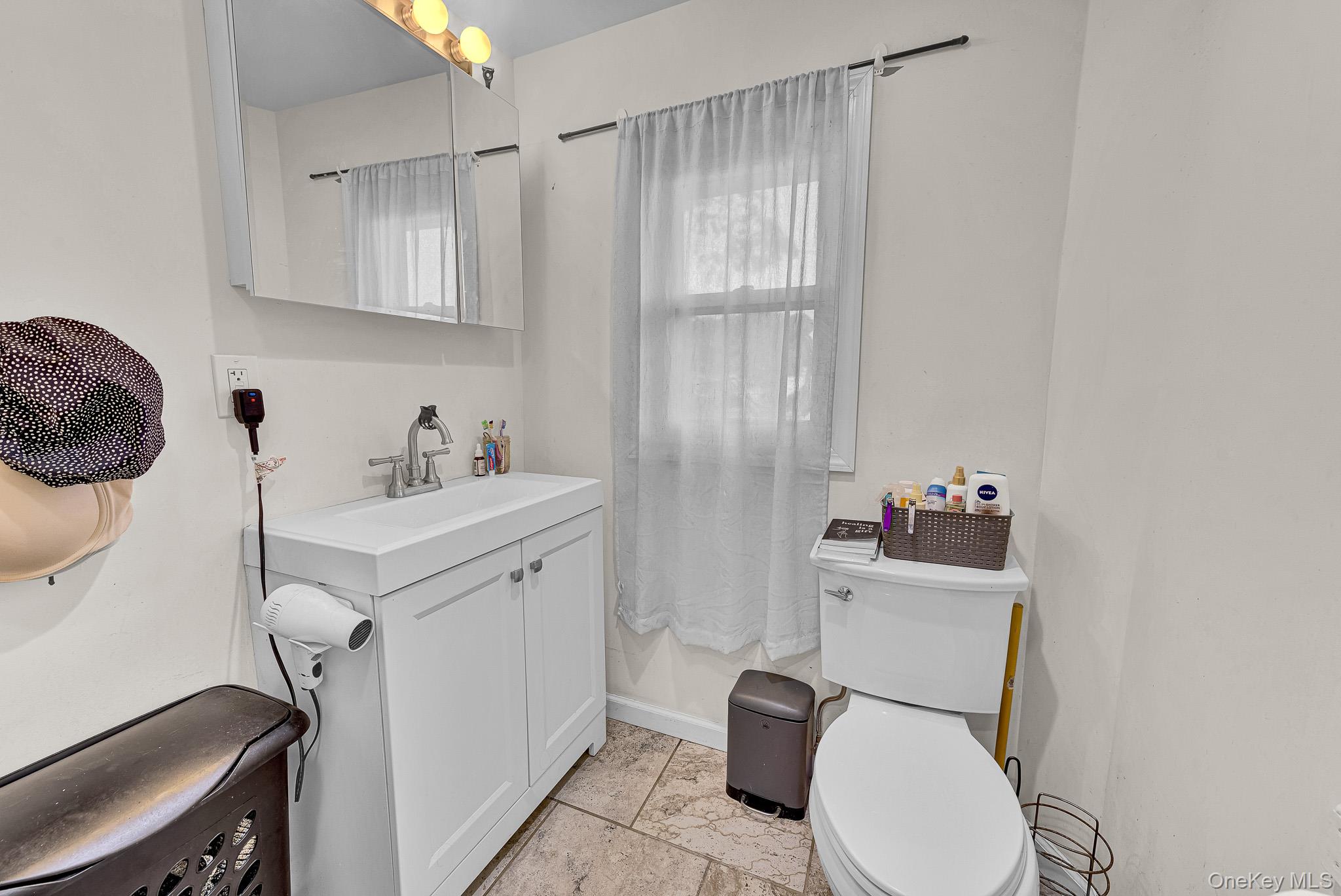 50 Pulaski Road Property Photo 11