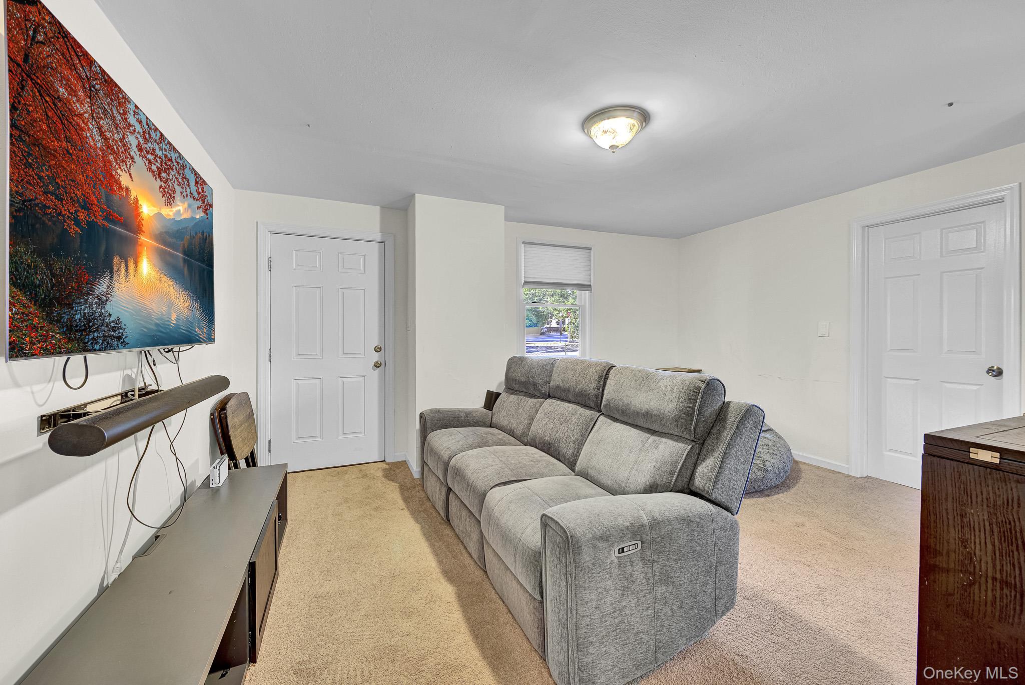 50 Pulaski Road Property Photo 16