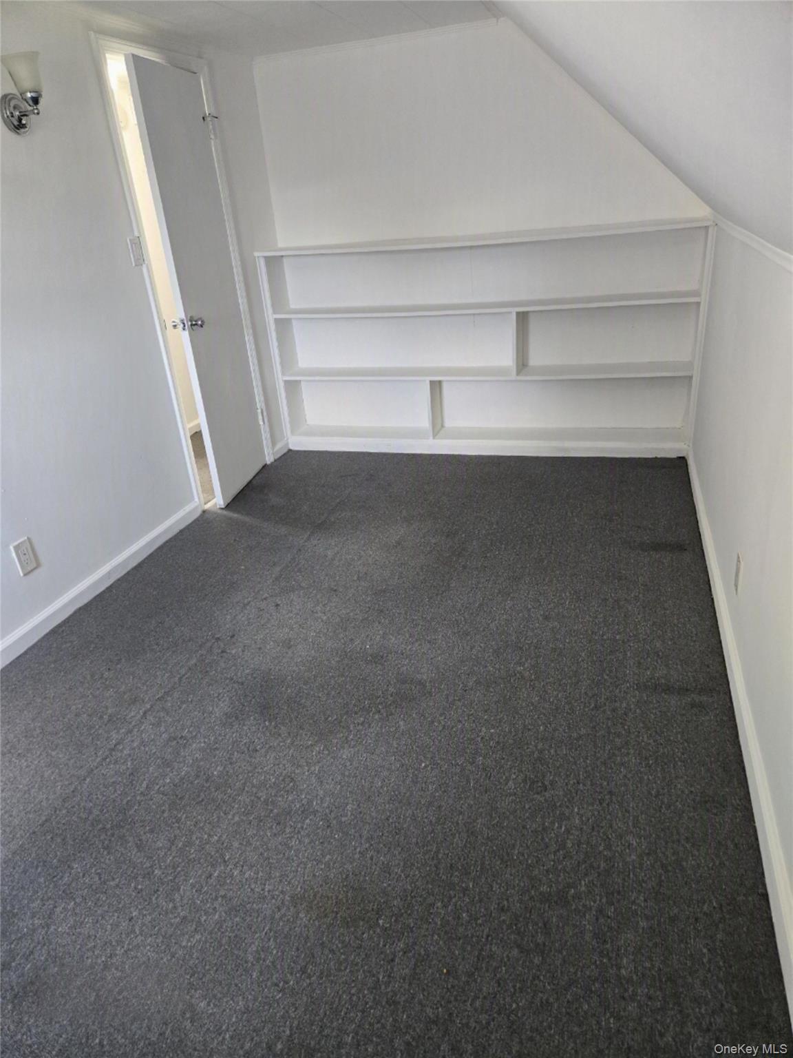 717 Henry Street 2 Property Photo 3