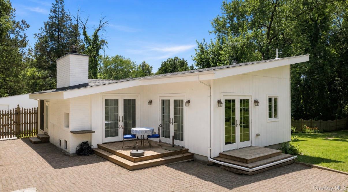 54 Holbrook Road Property Photo 3