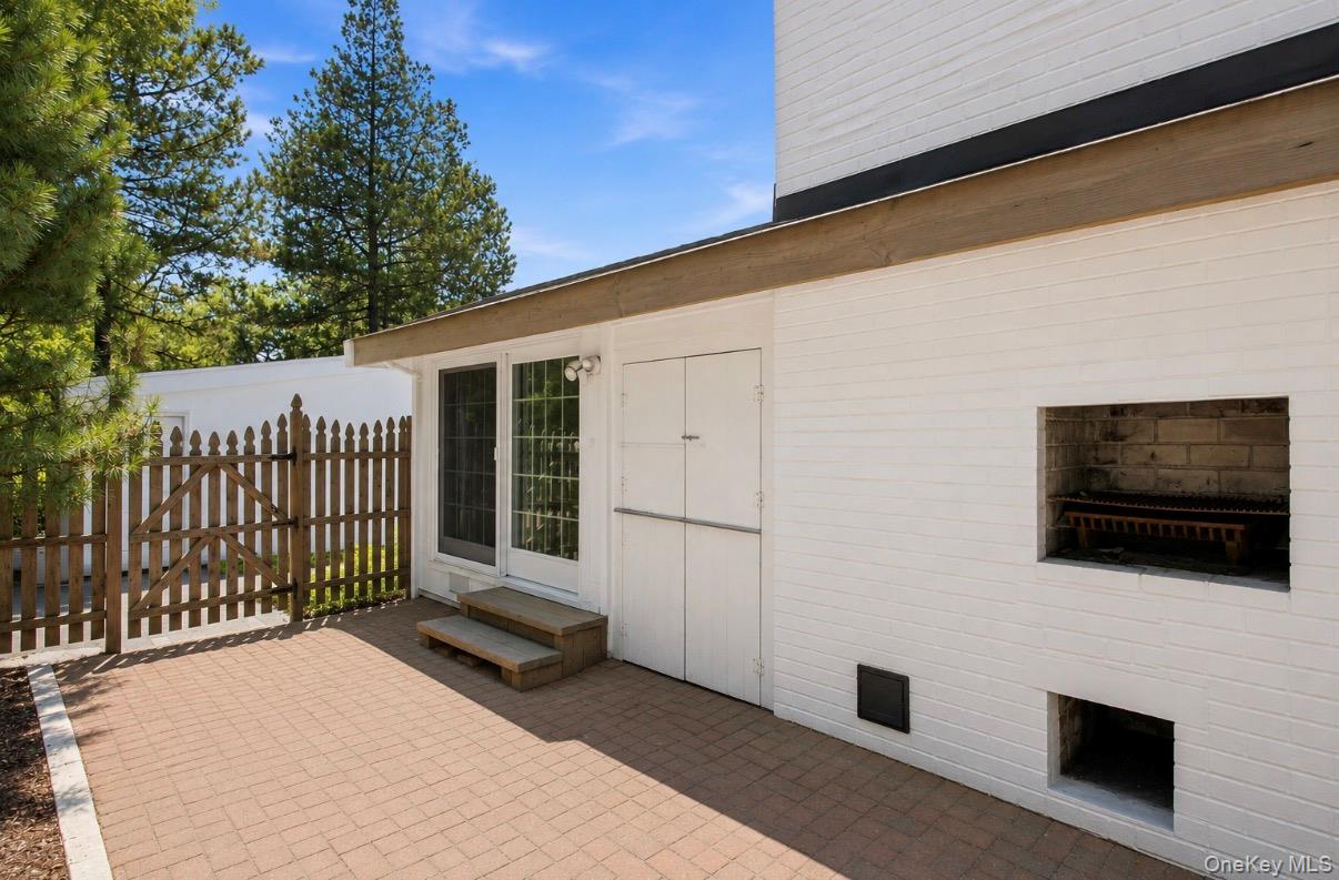 54 Holbrook Road Property Photo 4