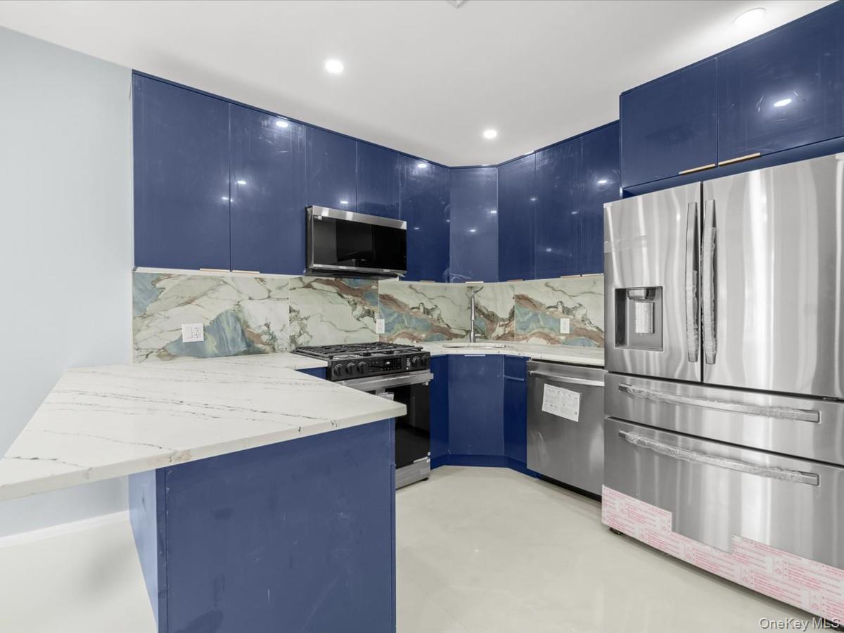 120-07 Linden Boulevard Property Photo 8