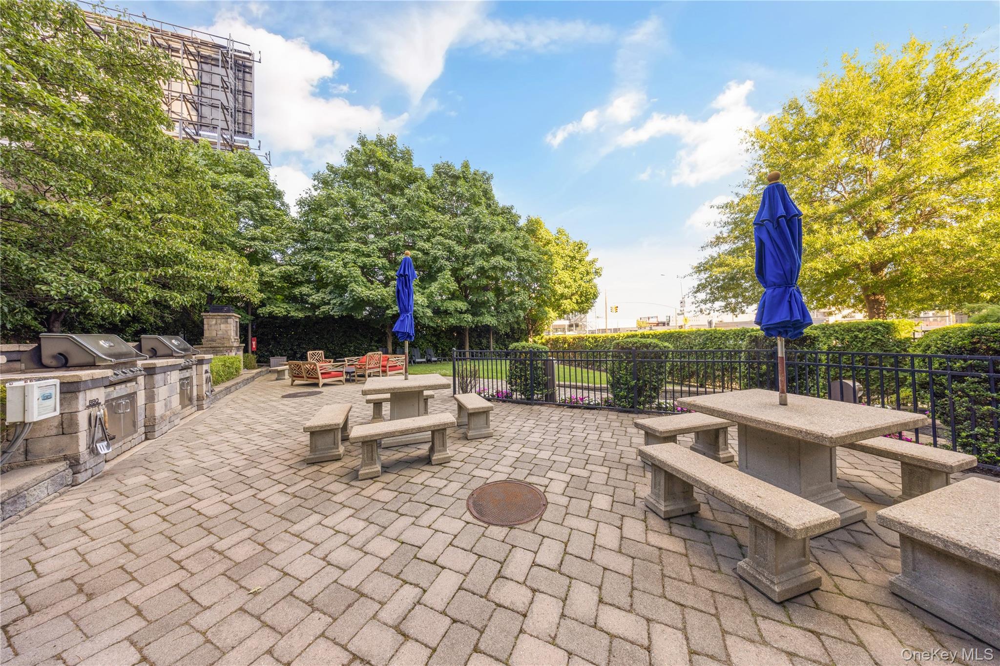5-49 Borden Avenue 2b Property Photo 20