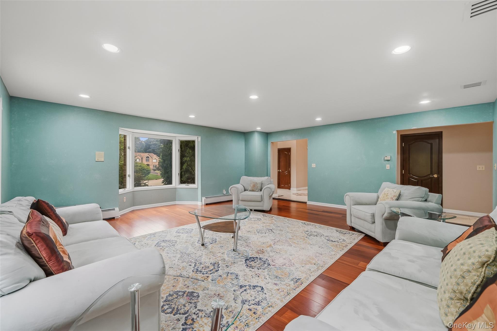 10 Deforest Court Property Photo 14
