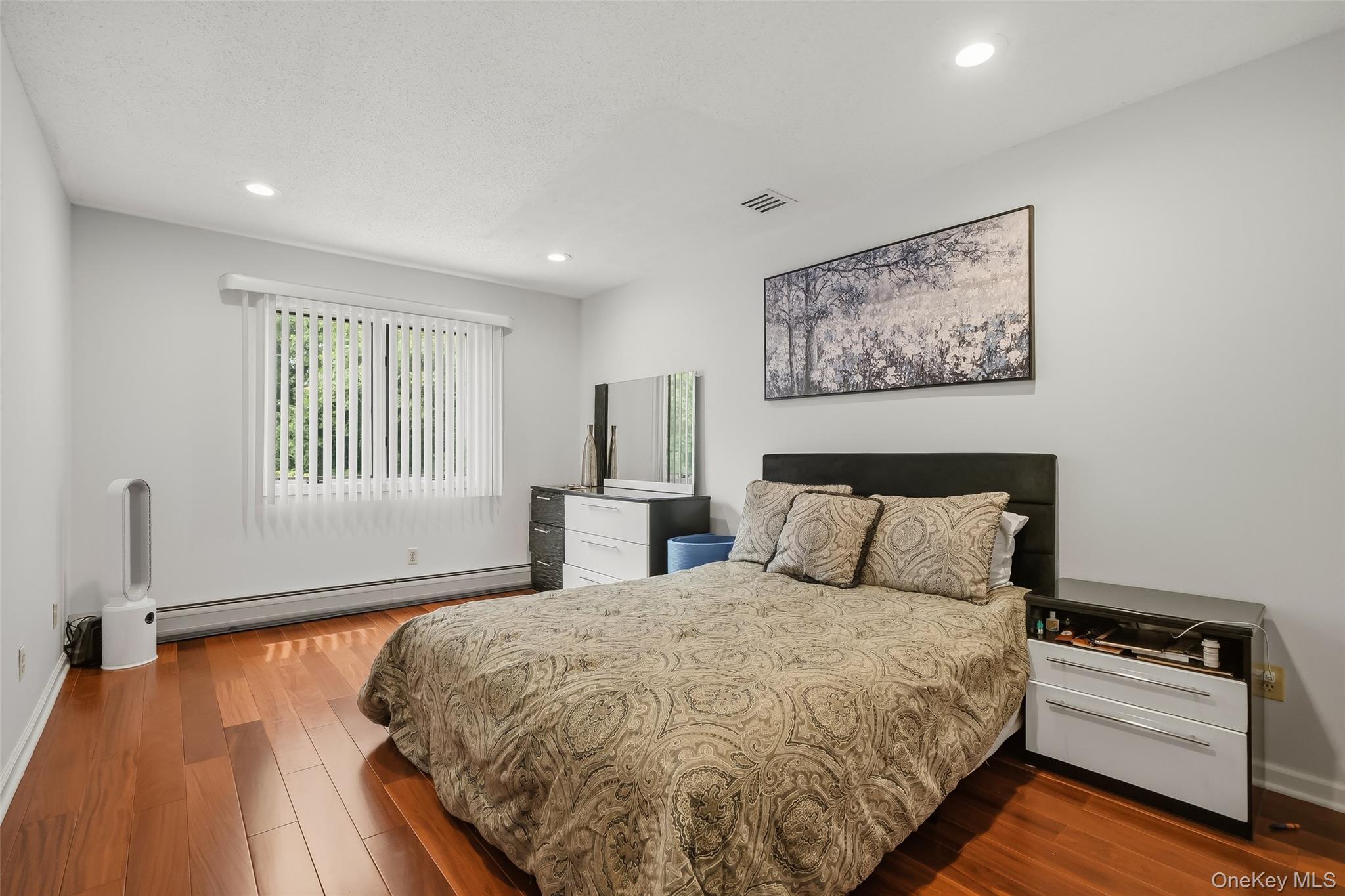 10 Deforest Court Property Photo 15