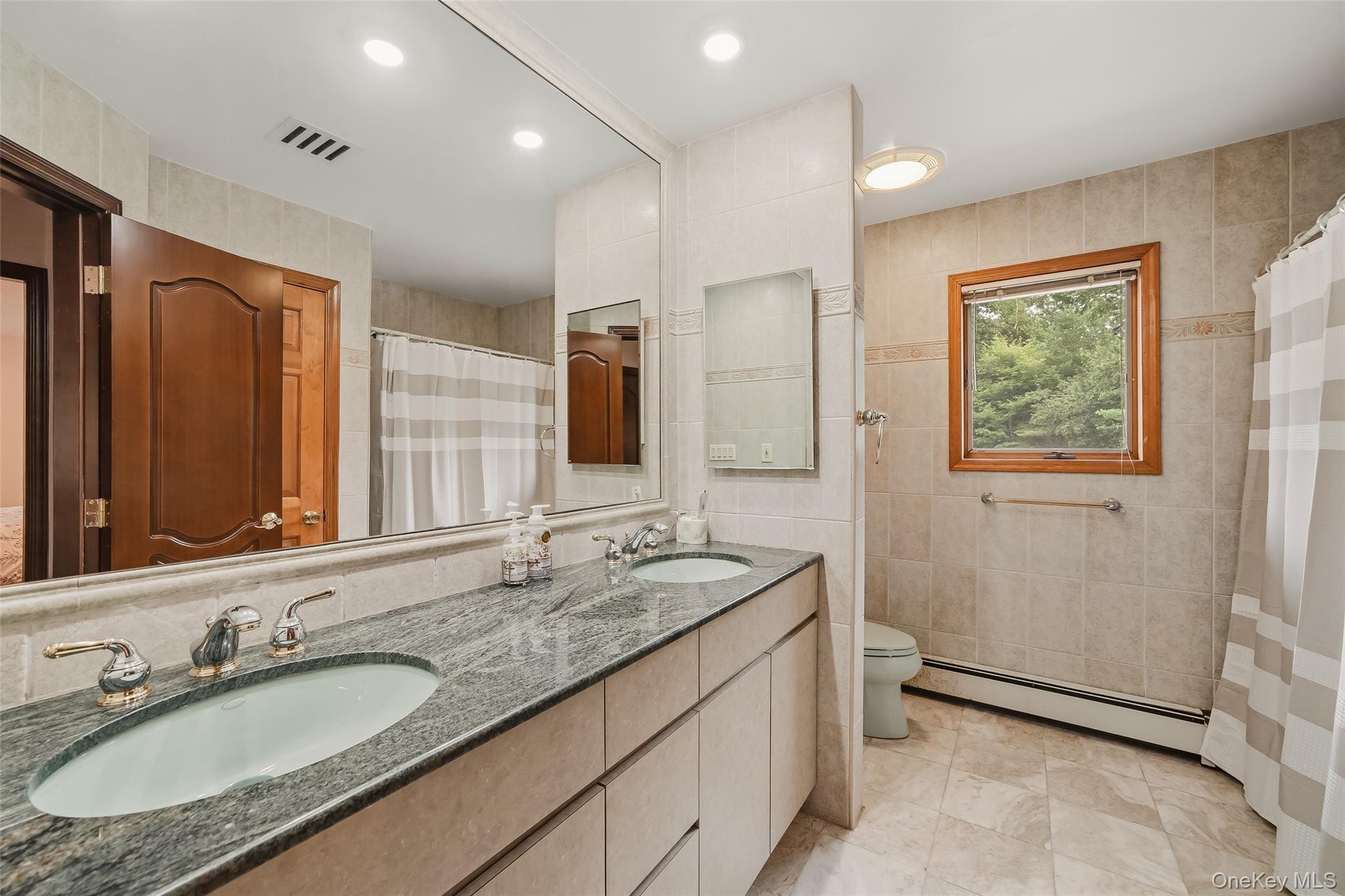 10 Deforest Court Property Photo 18