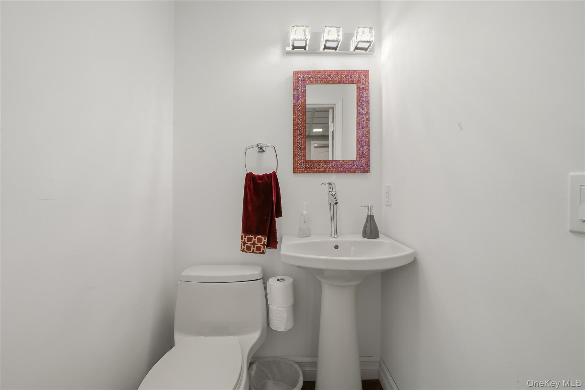 10 Deforest Court Property Photo 23