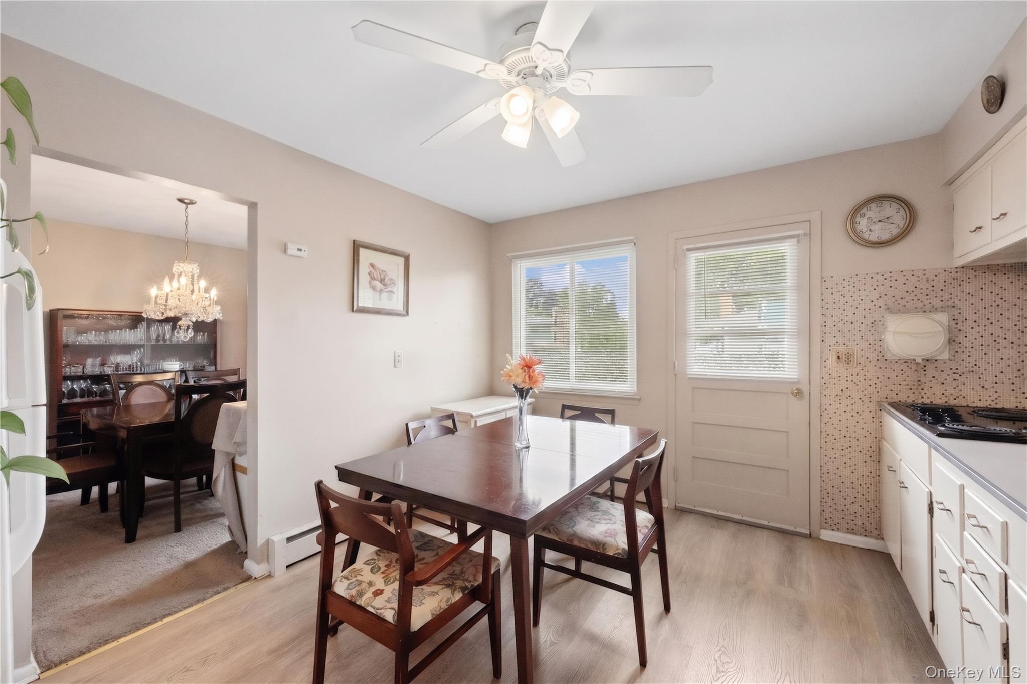10 Wisteria Way Property Photo 7