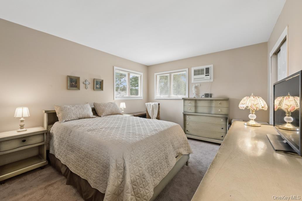 10 Wisteria Way Property Photo 10