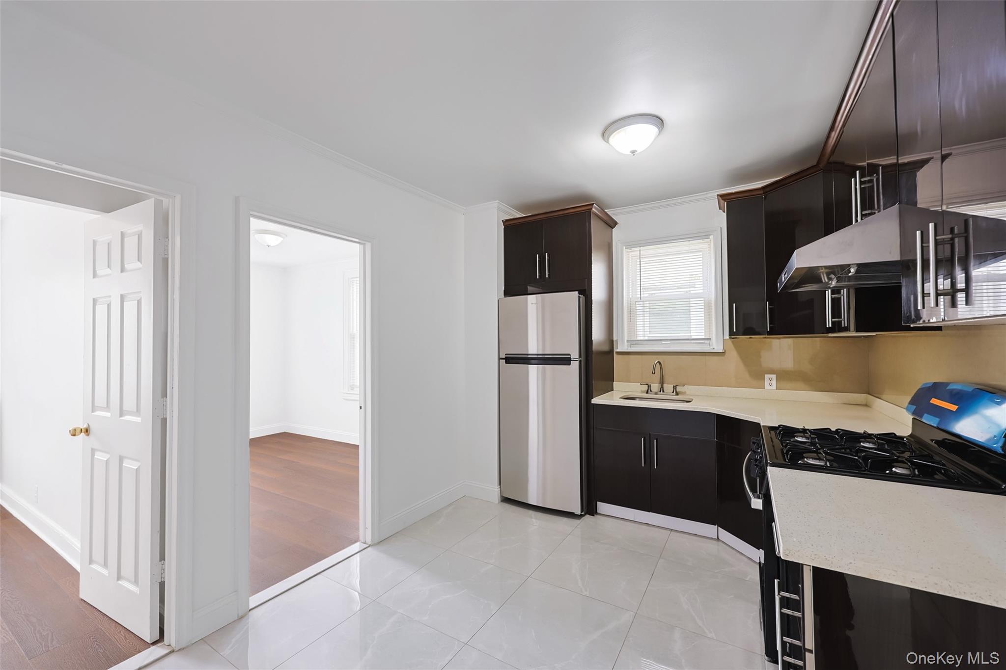 5413 152nd Street Property Photo 6