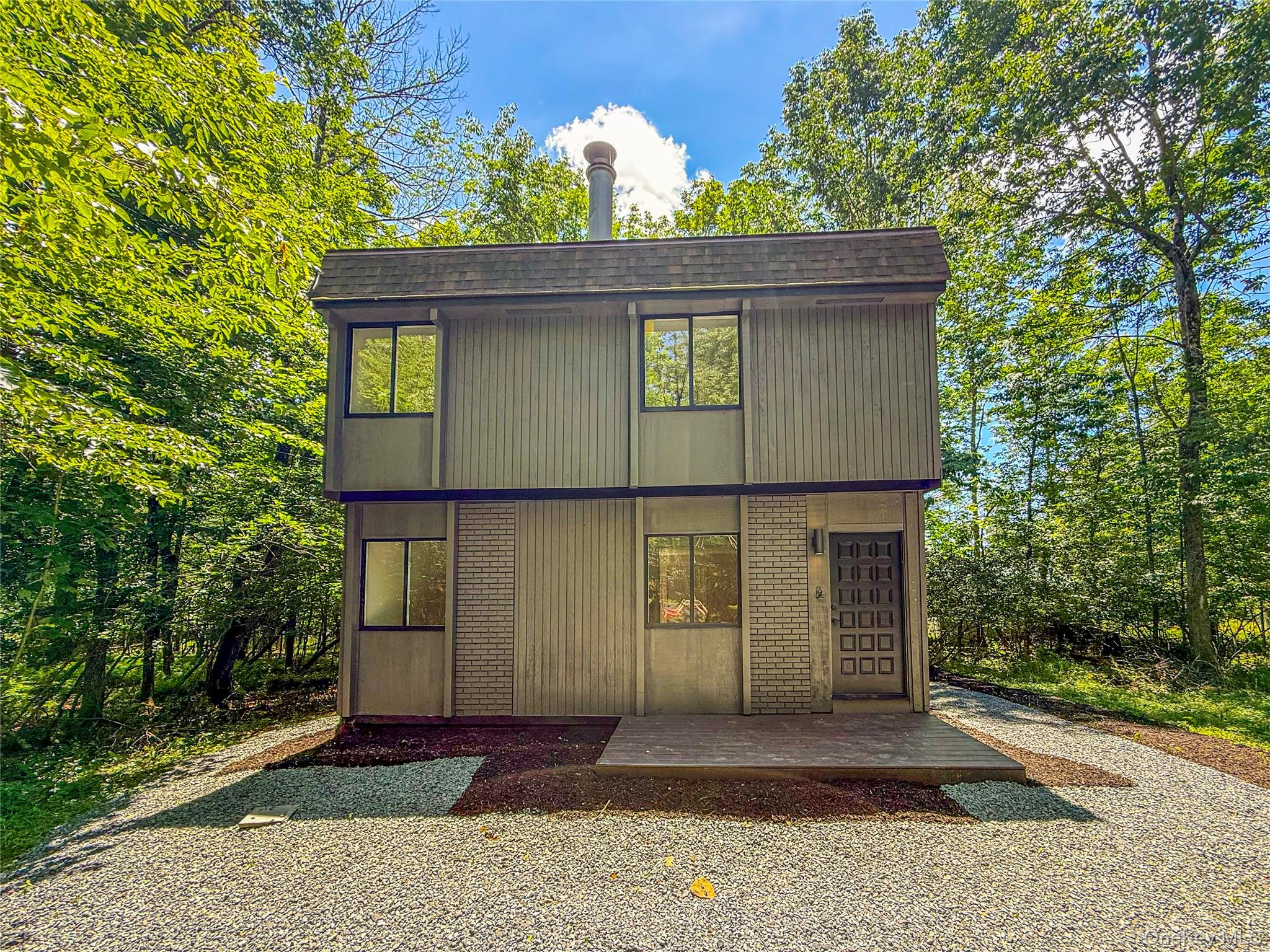 9 Lake Drive Property Photo 2