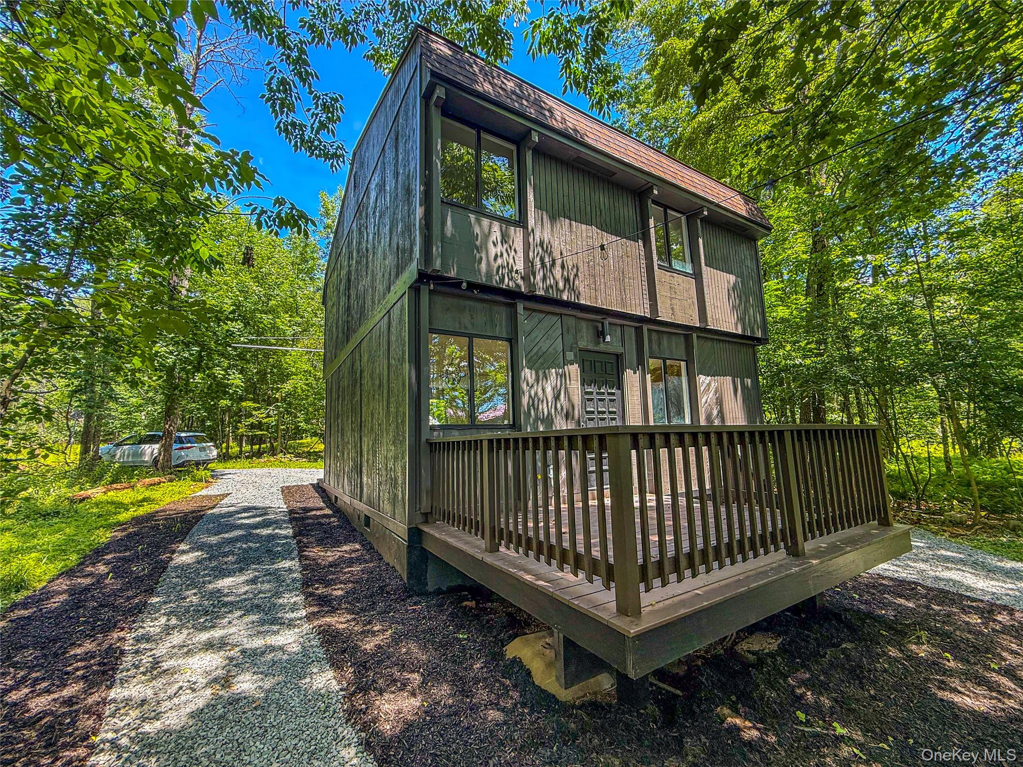 9 Lake Drive Property Photo 3