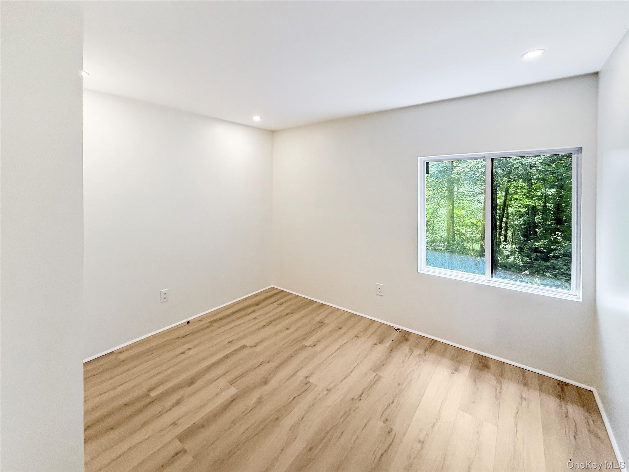 9 Lake Drive Property Photo 16