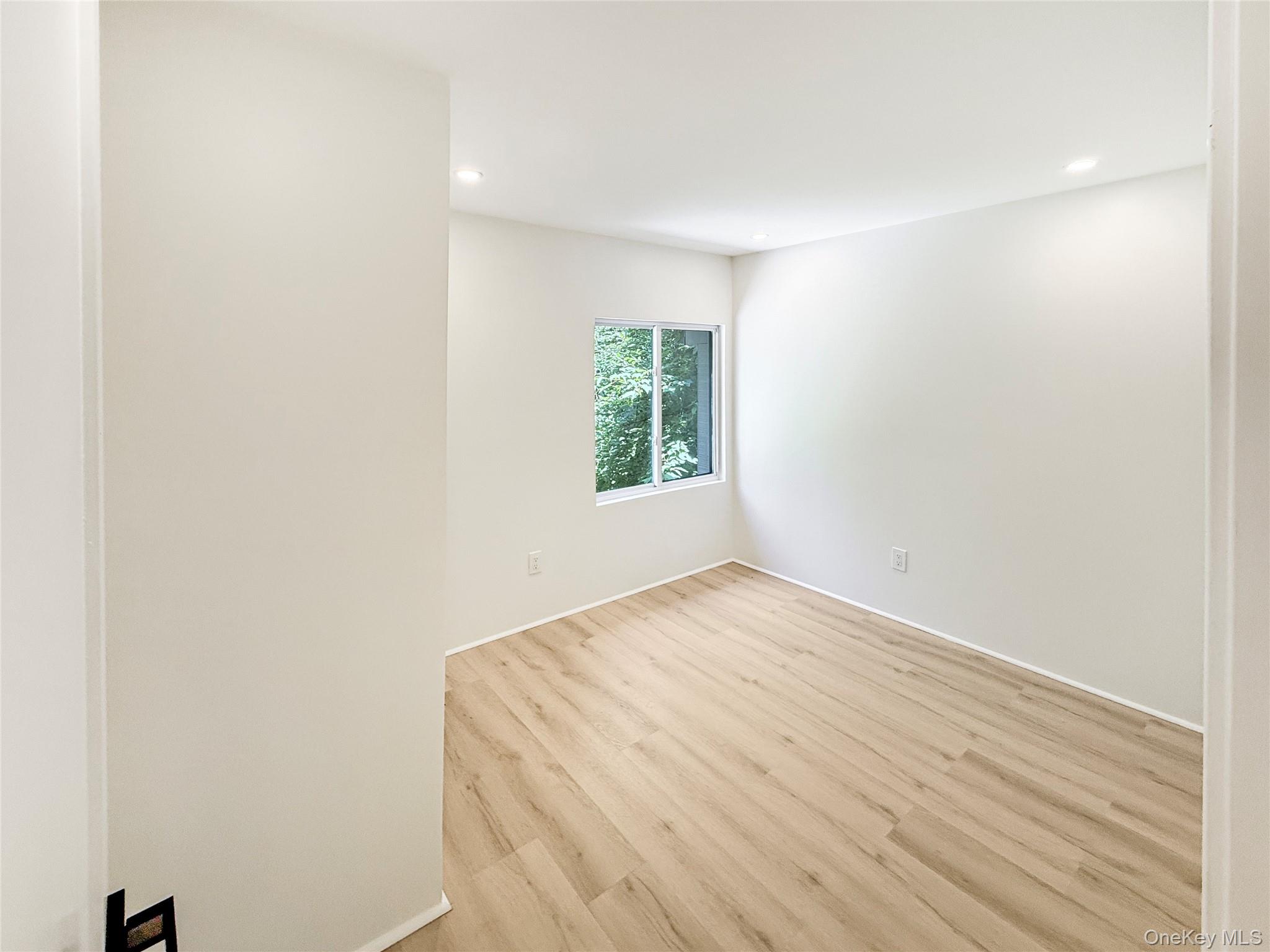 9 Lake Drive Property Photo 17
