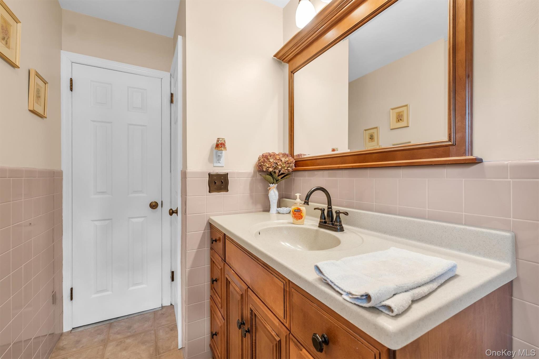 383 Munsell Road Property Photo 13