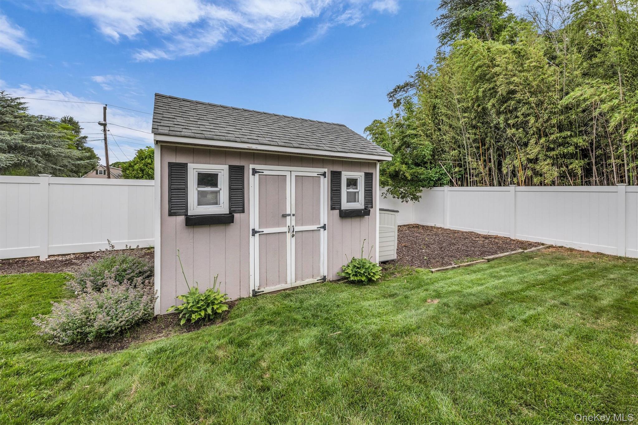 383 Munsell Road Property Photo 42