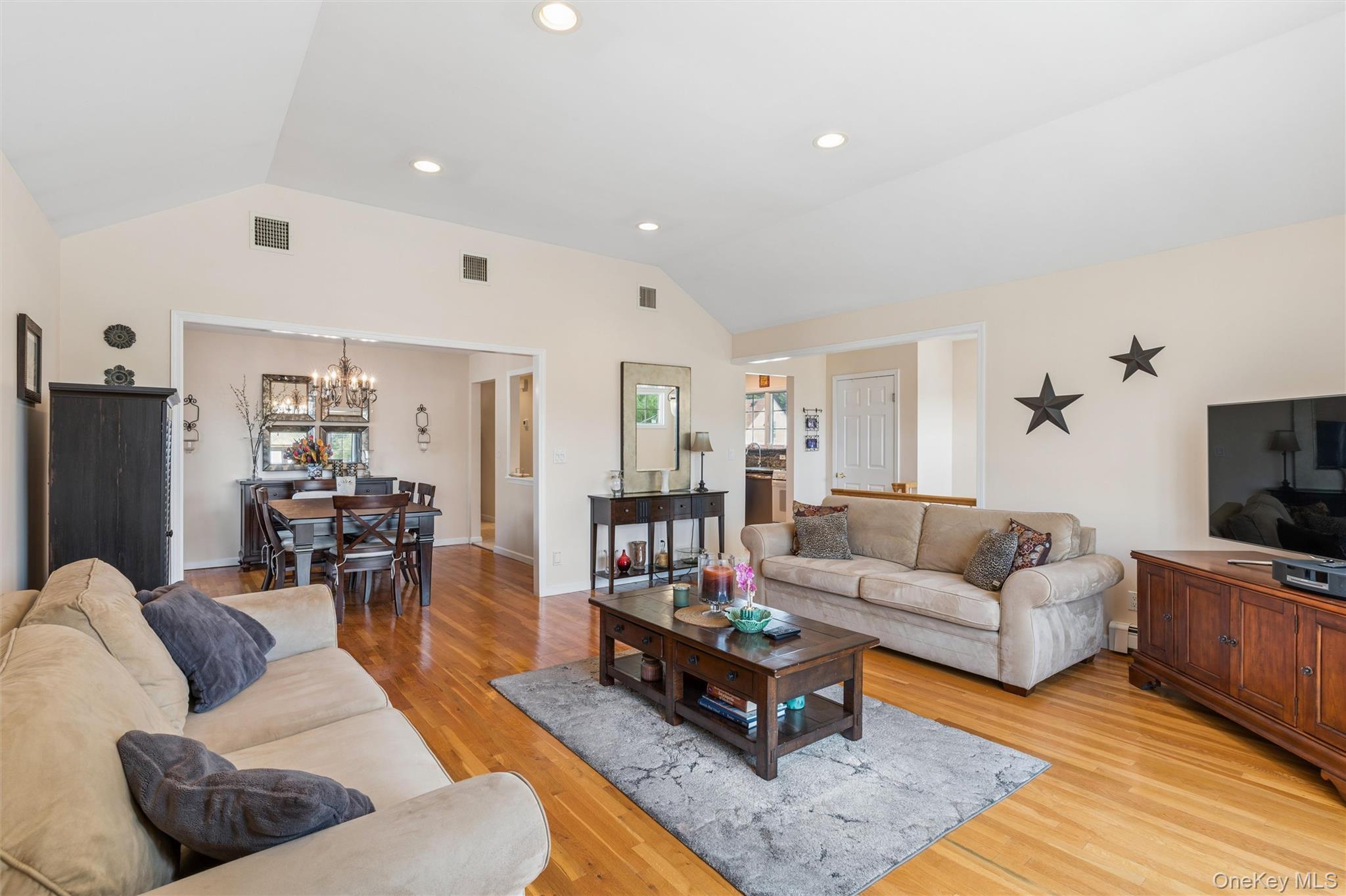62 Crosby Avenue Property Photo 6